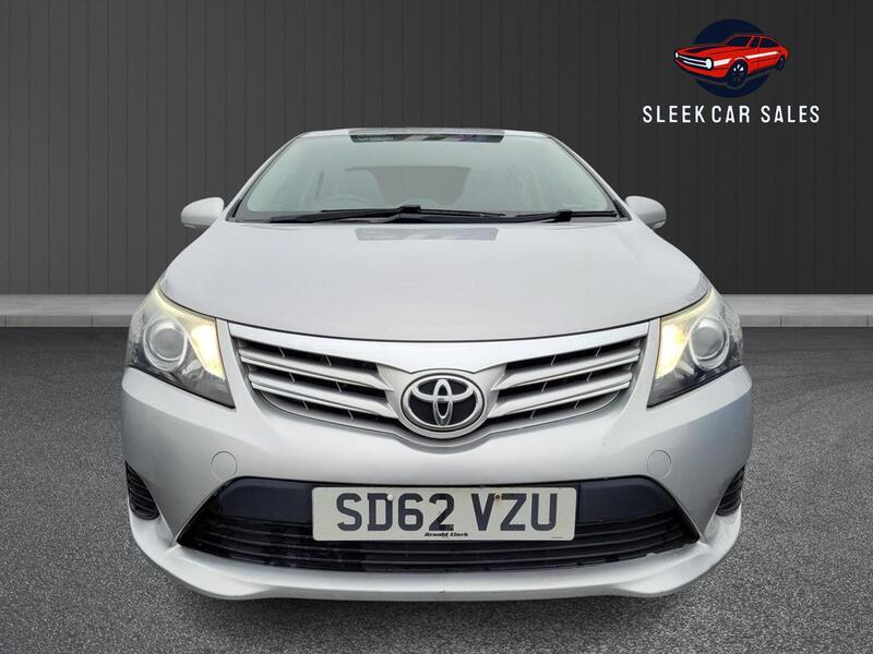 TOYOTA AVENSIS 1.8 V-matic T2 4dr
